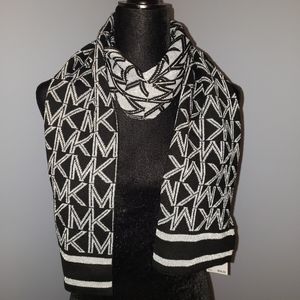 NWT MICHAEL KORS METALLIC SCARF